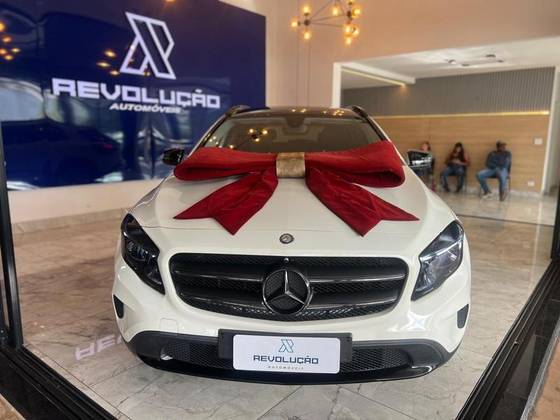 MERCEDES-BENZ GLA 200 1.6 CGI STYLE 16V TURBO FLEX 4P AUTOMÁTICO